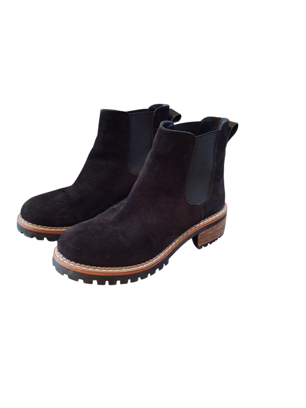 Women's Bertuchi Black Suede Chelsea Boots with Lug Sole Size 39